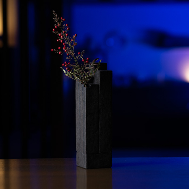 黒土花器 (KT-300) 作家「竹内紘三」