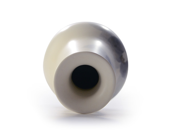 染付花器 「風椿」 作家「黒部駒子」