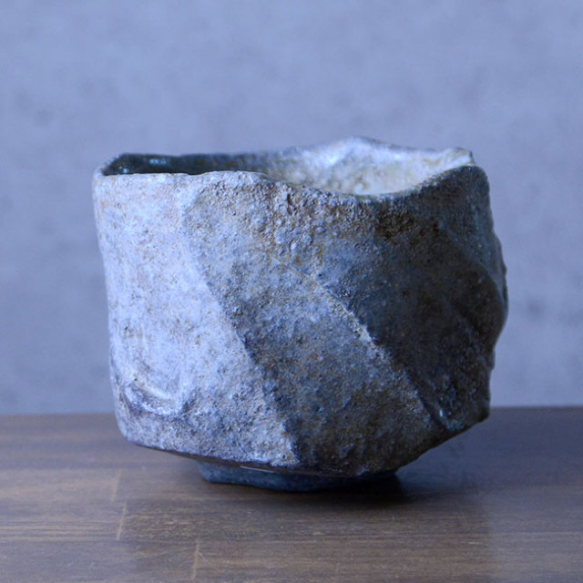 伊賀鎬茶碗（共箱付B） 作家「新学」