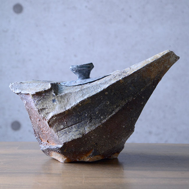 天目花器 菊花天目茶碗 | 鶴田 純久の章 お話