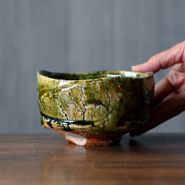 【共箱付】織部茶碗（MA-272） 作家「新学」