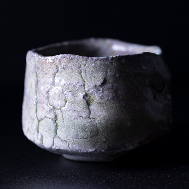 【抹茶碗】新学　伊賀焼　鎬茶碗　共箱　R1273 伊賀茶碗（共箱付） 新歓嗣【Galleryてとて】