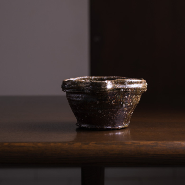 京名工　真清水蔵六造　伊賀耳付花入　花瓶　共箱　C　R5264 伊賀耳付花入 銘寿老人 – 鶴田 純久の章 お話