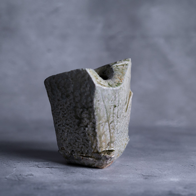 共箱付】伊賀花器（MA-339) 作家「新学」