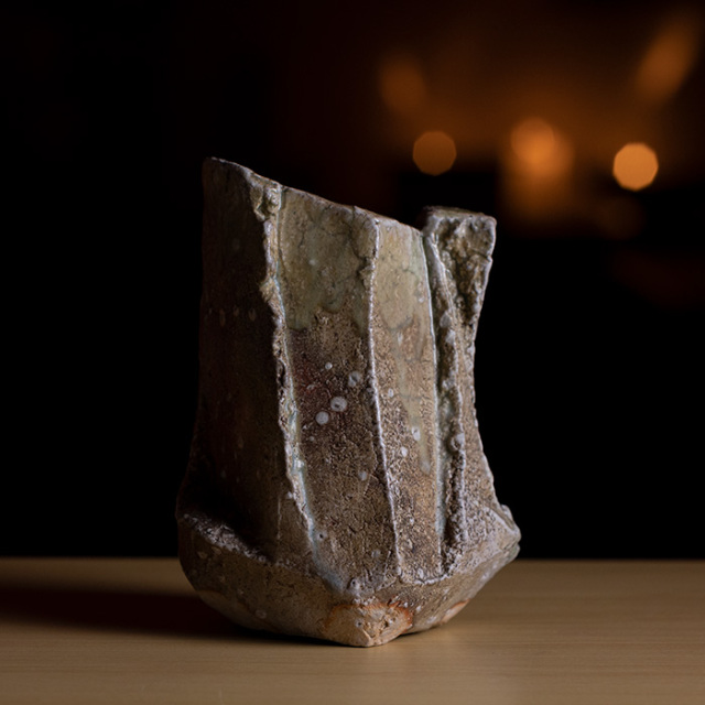 共箱付】伊賀鎬花入（MA-341) 作家「新学」