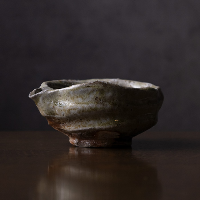 共箱付】伊賀片口酒器（MA-363) 作家「新学」