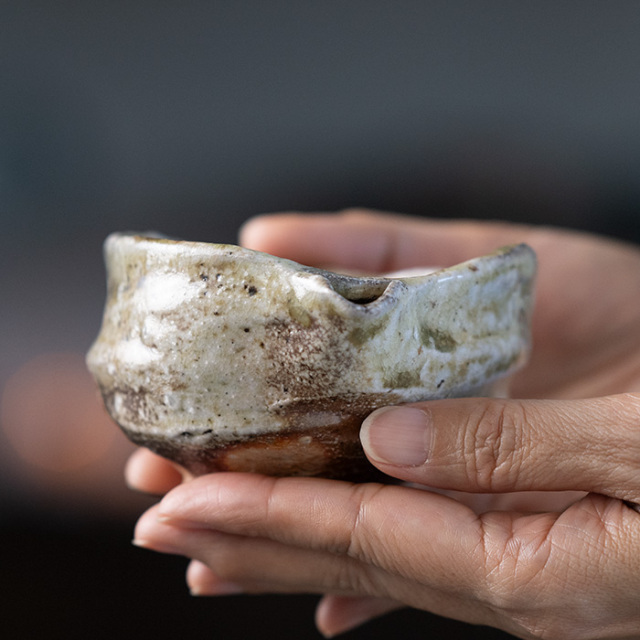 共箱付】伊賀片口酒器（MA-363) 作家「新学」