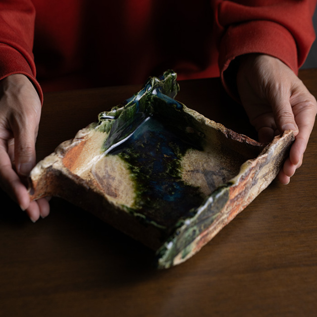 変形皿 | 織部淵高角皿（MA-377) 作家「新学」