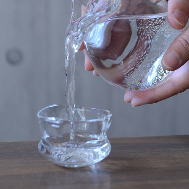 ガラス 銀彩ぐい呑（MH-132） 作家「原光弘」