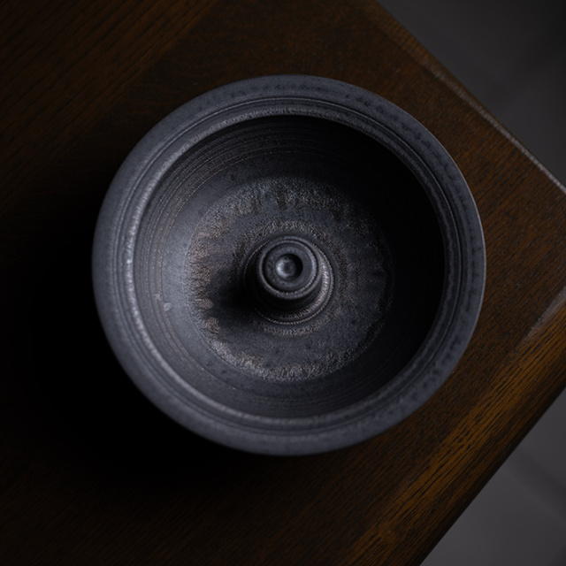 インテリア | 黒鳴灰皿 (MOT-003) 作家「田中元将」