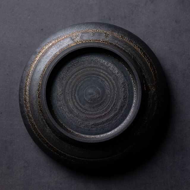 小鉢 | 黒鳴平鉢 (MOT-015) 作家「田中元将」