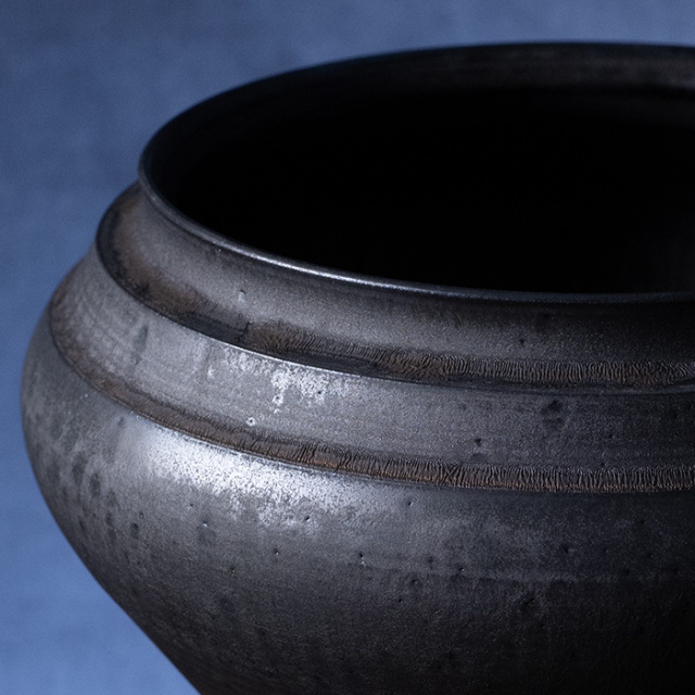 インテリア | 黒鳴花器 (MOT-017) 作家「田中元将」