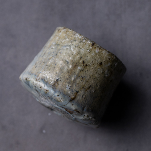 共箱付 | 蛇式唐津ぐい呑 (MS-006) 作家 「清水万佐年」