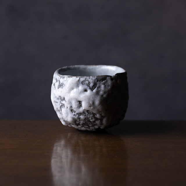 共箱付 | 白蛇引出ぐい呑 (MS-093) 作家 「清水万佐年」