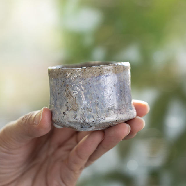 共箱付 | 蛇式唐津ぐい呑 (MS-099) 作家 「清水万佐年」