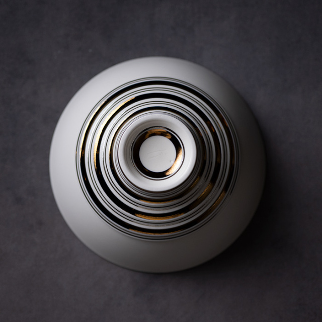 田中伊雅　文鎮 そして、いまから作文書こうとしている私。