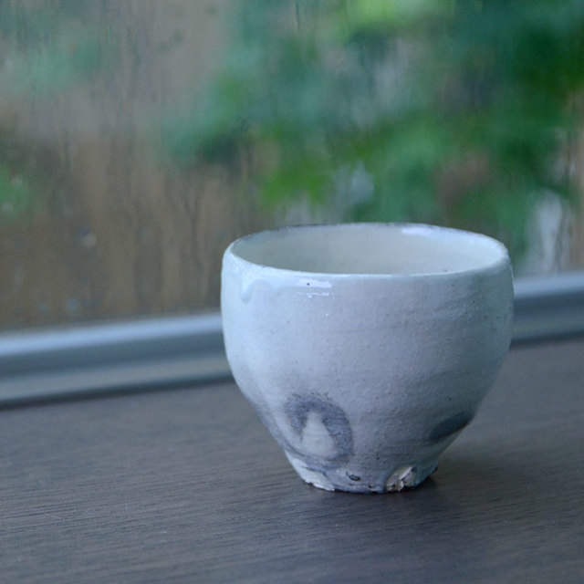 和食器　粉引酒盃　(共箱付no.9）　作家「川淵直樹」