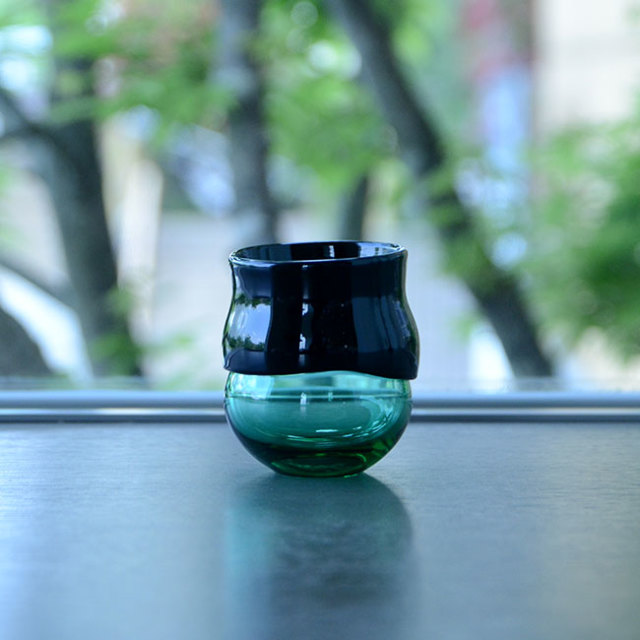ガラス　DOMAKI “Green” ぐい呑（SI-039）　作家「飯田将平」