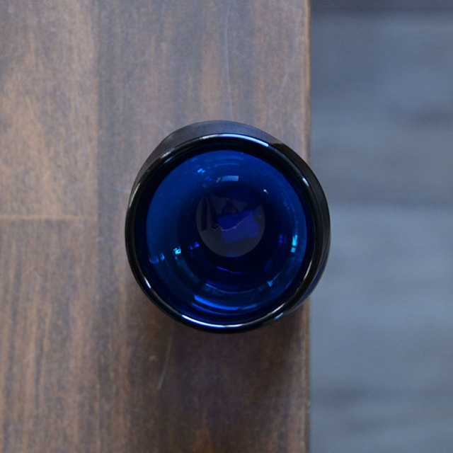 ガラス　DOMAKI “Blue” ぐい呑（SI-045）　作家「飯田将平」