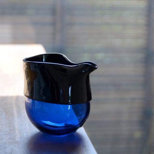 ガラス　DOMAKI “Blue” 注器（SI-051）　作家「飯田将平」