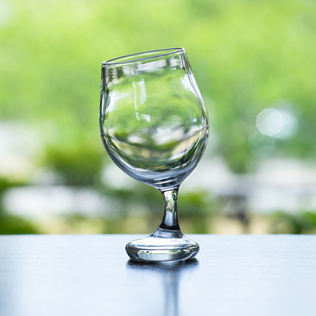 ガラス ワイングラス「ガラスも踊る」クリア（SI-072） 作家
