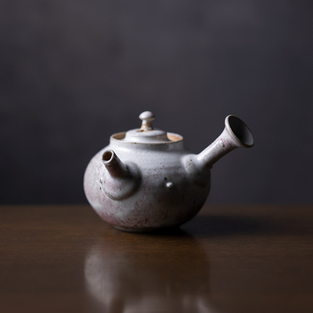 共箱付】白急須 (SOY-437) 作家「山田想」