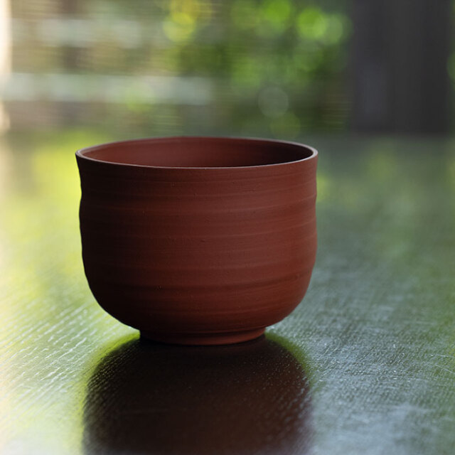 小西平内焼 太閤窯 原田聖龍 朱彩 黒茶碗 共箱 茶碗 茶道具 抹茶碗 新品 小西平内焼 太閤窯 原田聖龍 朱彩黒茶碗 共箱 茶碗 茶道具