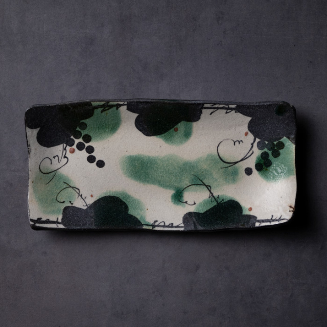 弥七田織部長角皿 作家「佐々木好正」