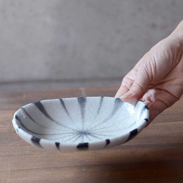 和食器　長石釉十草船型小鉢　作家「佐々木好正」 