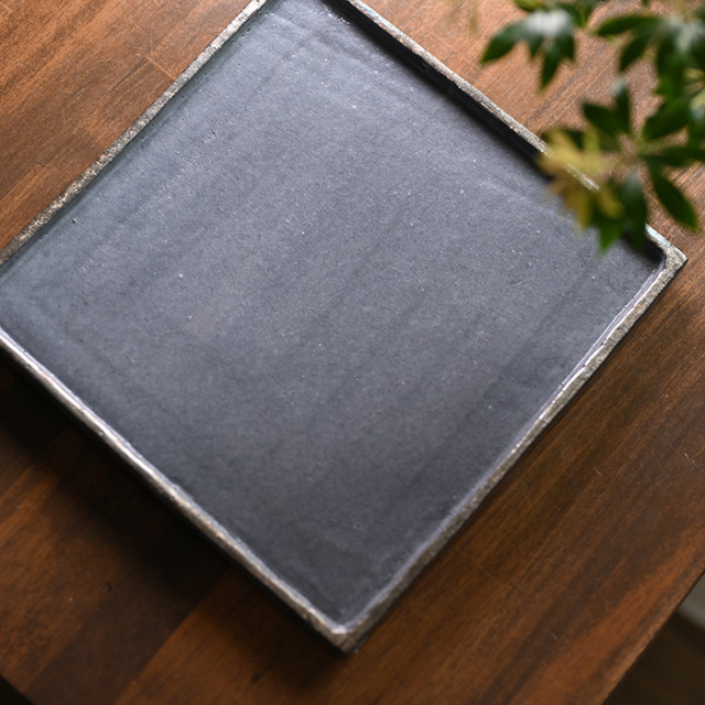 和食器 鼠志野角大皿 (SS-105) 作家「佐々木好正」