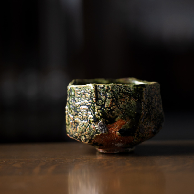 織部抹茶茶碗