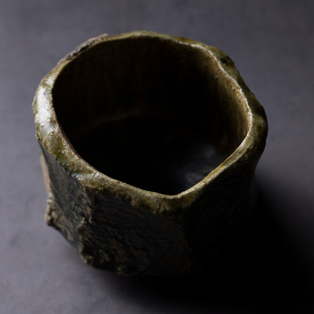 織部　抹茶茶碗