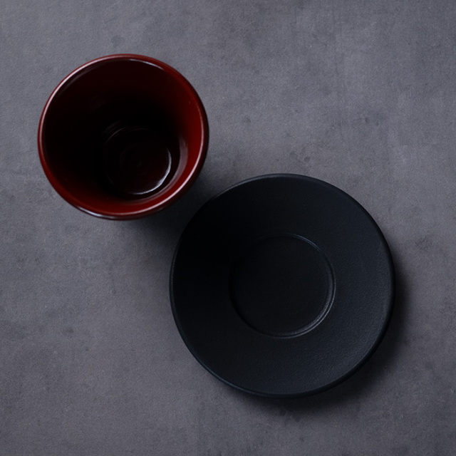 和食器 黒釉赤彩カップ＆ソーサ 作家「森野知子」