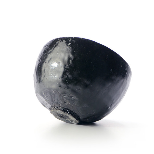 黒碗(S)　　作家「横山拓也」