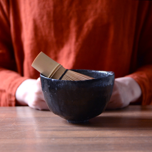 黒碗(S)　　作家「横山拓也」