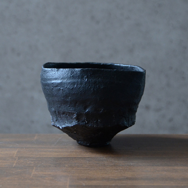 黒碗 作家「横山拓也」