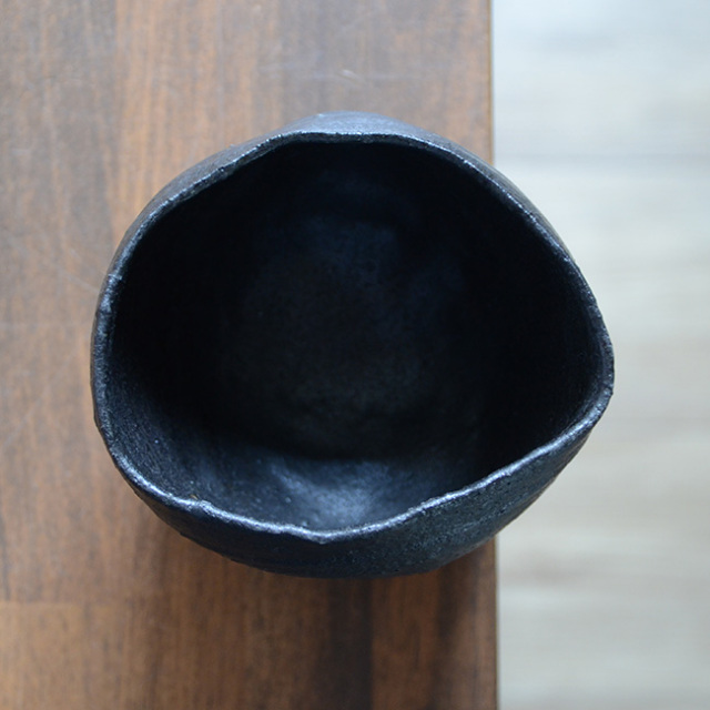 黒碗 作家「横山拓也」