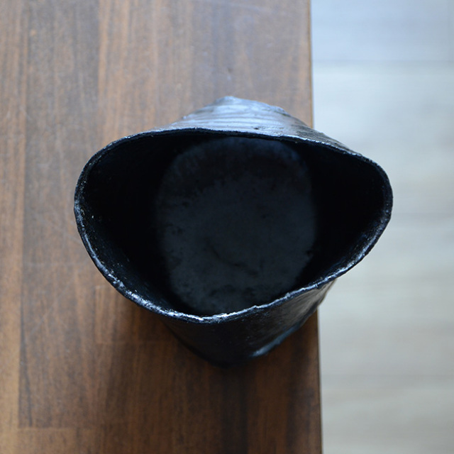 黒碗 作家「横山拓也」