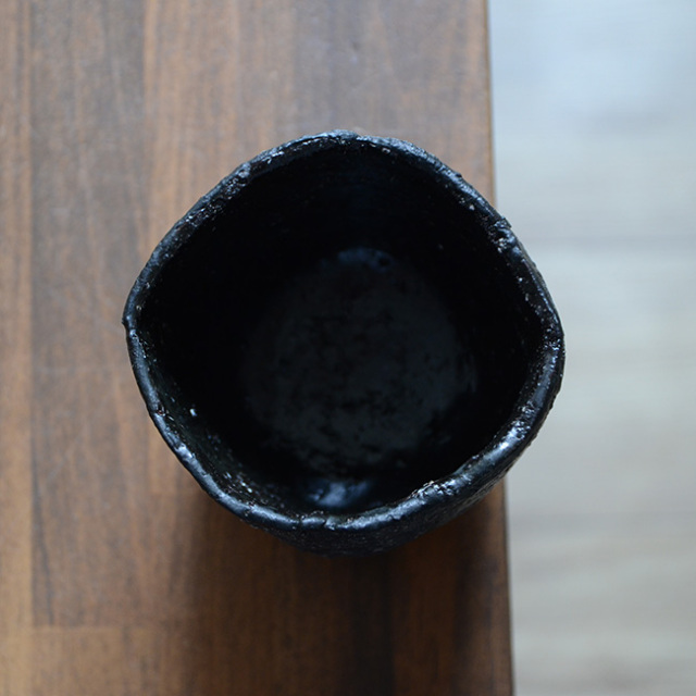 黒碗 作家「横山拓也」