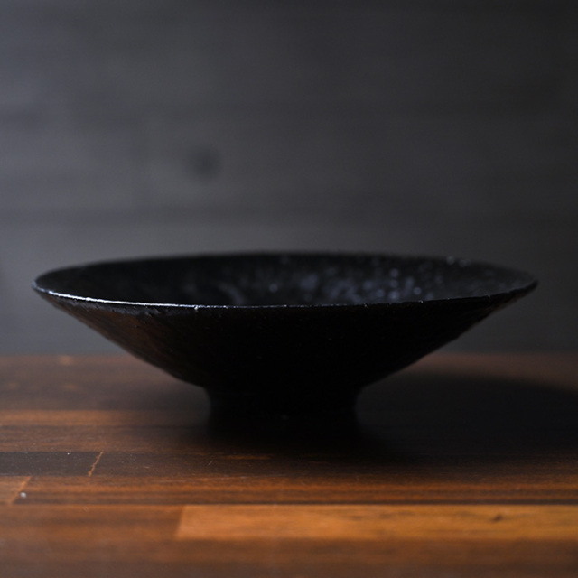 黒7寸鉢(TY-216) 作家「横山拓也」