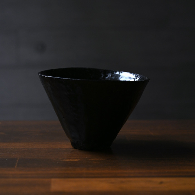 黒　陶芸　横山拓也