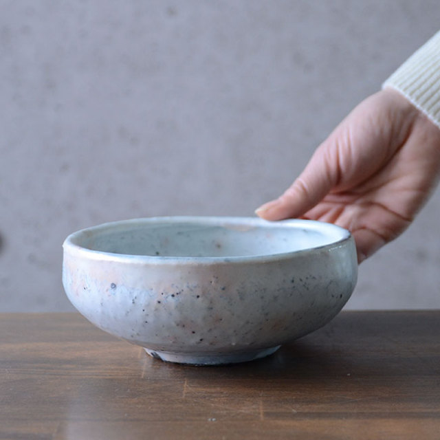 和食器 ラオス粉引塩釉托鉢 作家「荒木義隆」