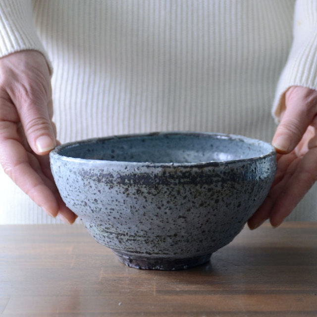 和食器 ラオス粉引塩釉中鉢 作家「荒木義隆」