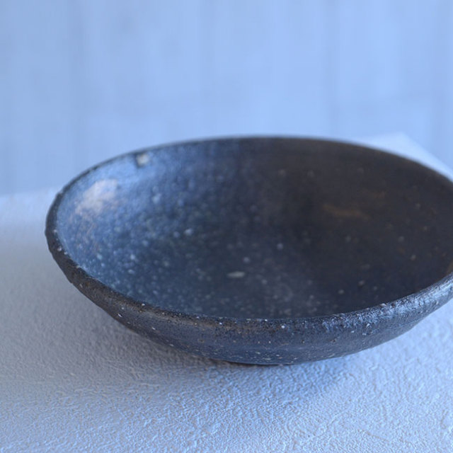 和食器 焼締金彩玉縁六寸皿 作家「荒木義隆」