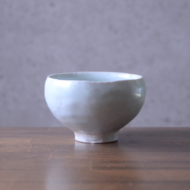和食器 青白磁汲出湯呑 作家「荒木義隆」