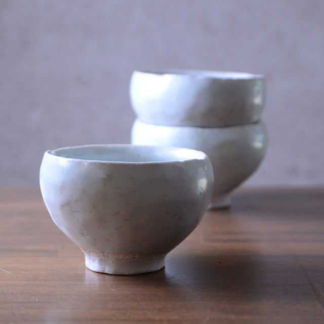 和食器 青白磁汲出湯呑 作家「荒木義隆」