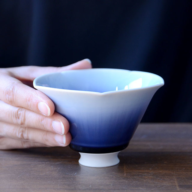 流彩磁小鉢 （青色） 作家「永草陽平」