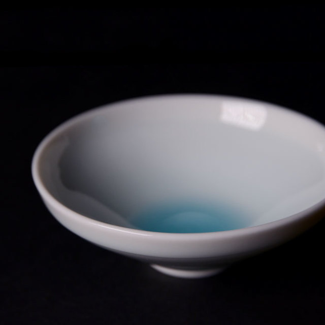 青白磁ぐい呑（YN-018） 作家「永草陽平」