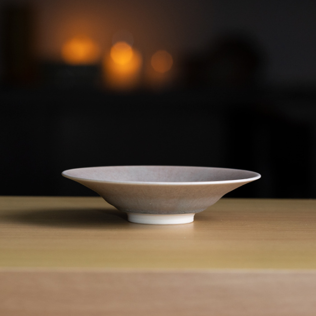 煌彩磁リム鉢・灰（YN-050） 作家「永草陽平」