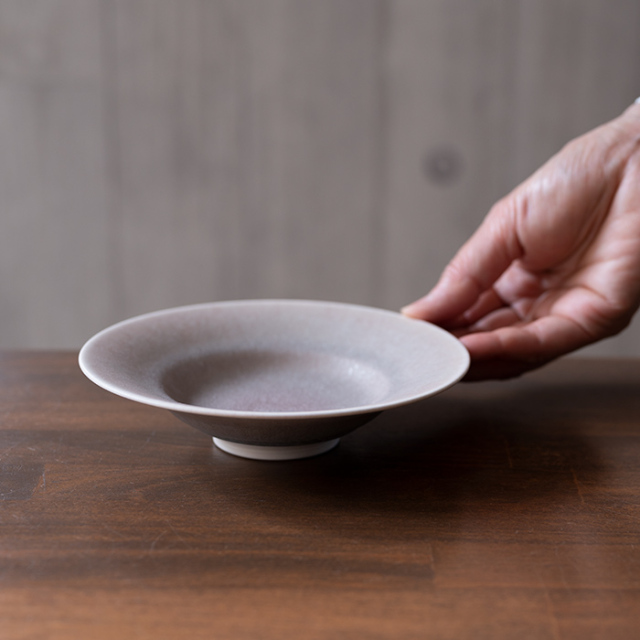 煌彩磁リム鉢・灰（YN-050） 作家「永草陽平」
